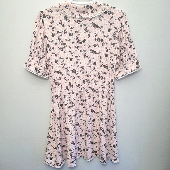 Aritzia Sunday Best Aki Short Sleeve Floral Dress - Picture 10 of 14
